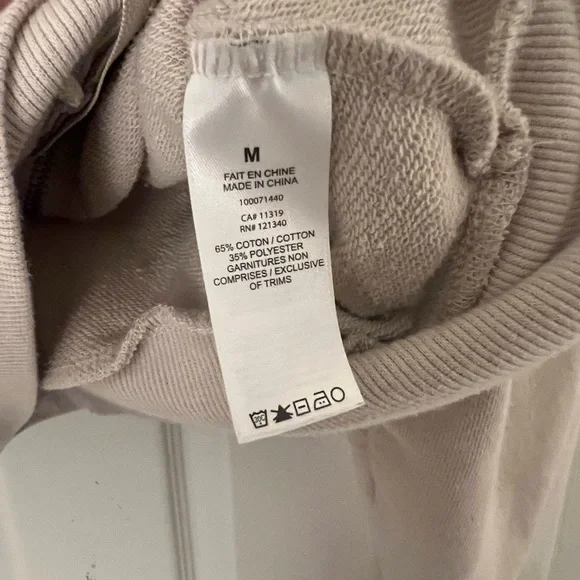 Garage Cropped Cream Hooded Sweatshirt Medium - Picture 2 of 2